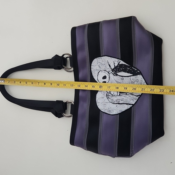 Harveys Disney Couture The Nightmare Before Christmas Carriage Ring Tote - Picture 9 of 14